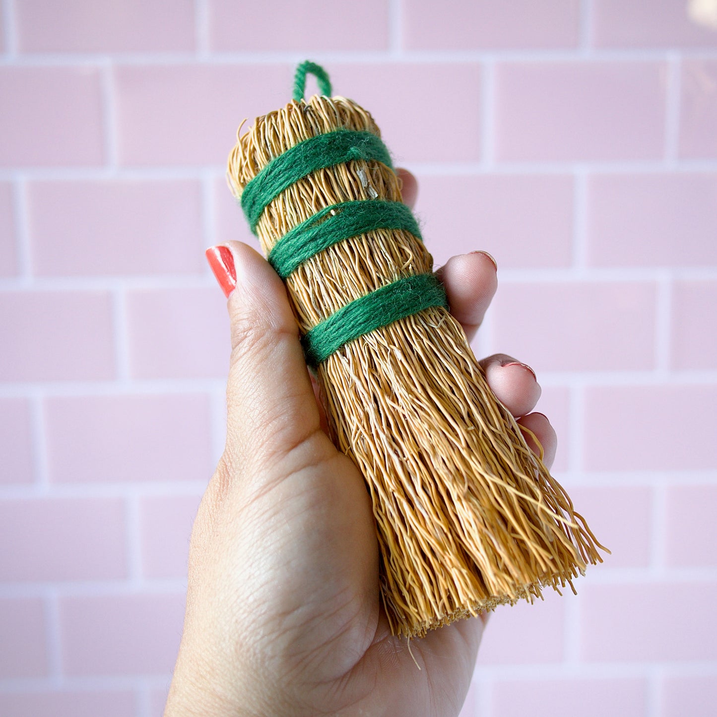 Escobetas de Raiz - Zero Waste Root Dish Scrubbers in Fun Colors
