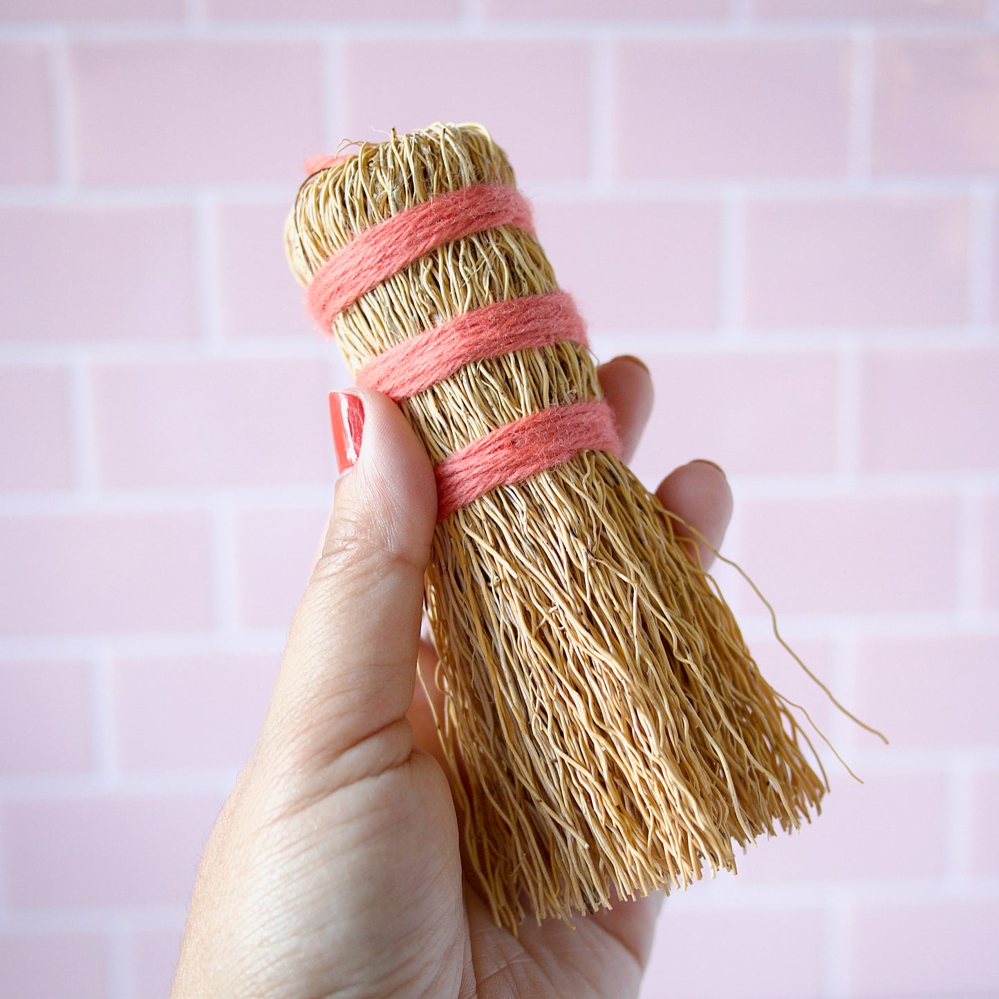 Escobetas de Raiz - Zero Waste Root Dish Scrubbers in Fun Colors