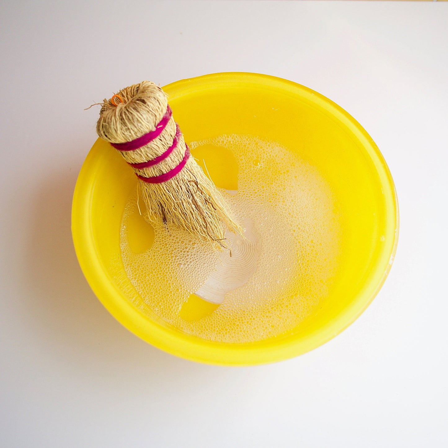 Escobetas de Raiz - Zero Waste Root Dish Scrubbers in 6 Happy Colors